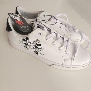 NWT Disney Minnie Mouse and Mickey Mouse Love White Sneakers Size 10